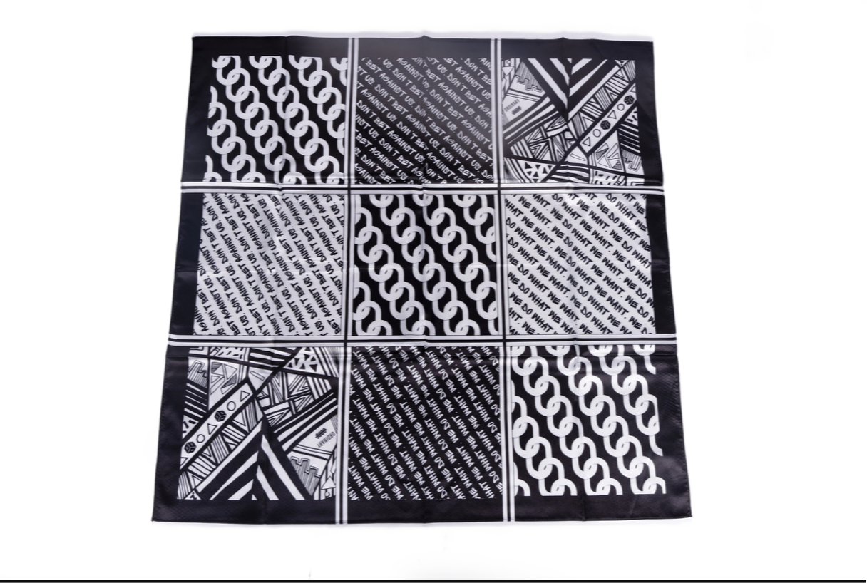 Motto Square Scarf (Black)