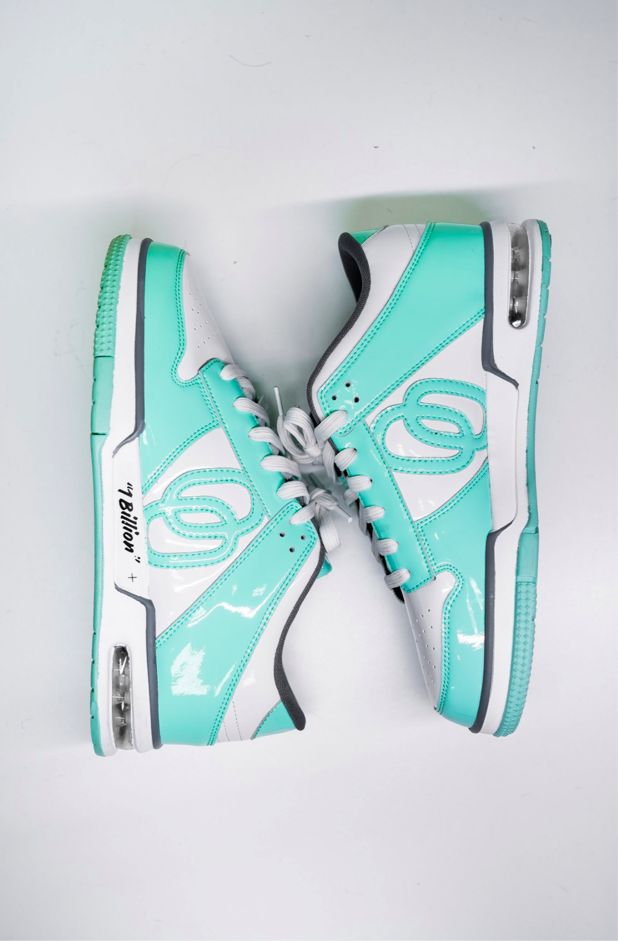 OO x NVU Collab "Tiffany's" (Pre-Order)