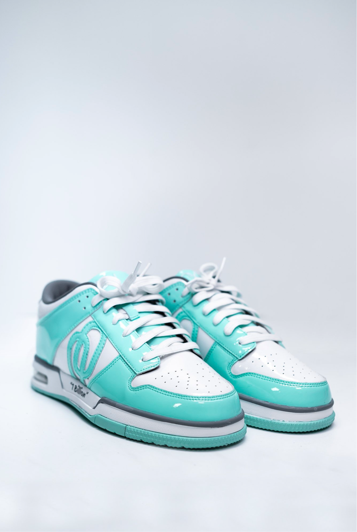 OO x NVU Collab "Tiffany's" (Pre-Order)